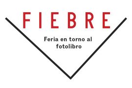 Logo de Fiebre Photobook.