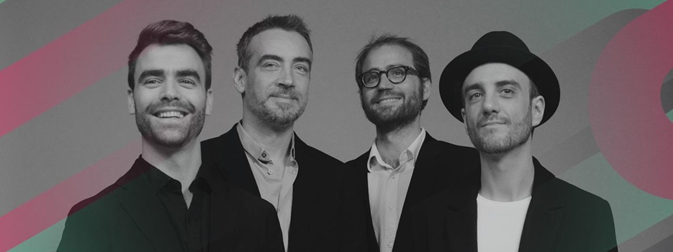 Alberto Anaut (voz y guitarras), Gabriel Casanova (teclados), Javier Geras (bajo eléctrico y coros) y Javier "Skunk" Gómez (batería y coros).