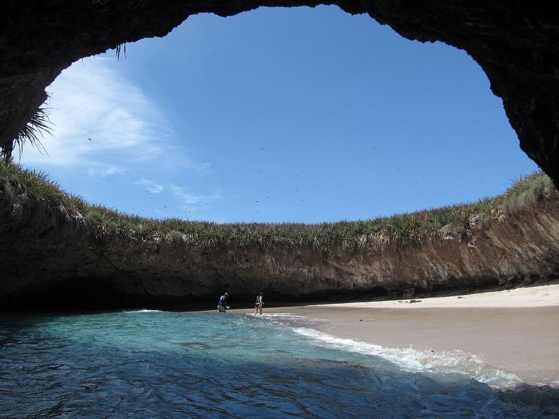 Playa del Amor, Islas Marietas, México.
