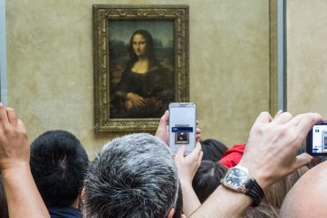 Turistas ante la Gioconda