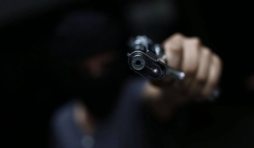 El debut de Nicolás Benítez está protagonizada por un asesino múltiple y violento.